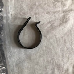 Rタイプ ケーブルクランプ 50mm 1.96 ケーブルクリップ 200個入りの画像