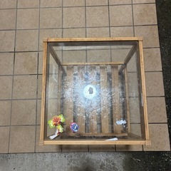 サイドテーブルの画像