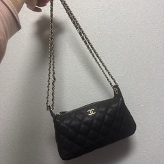 キャビアスキンショルダーバッグの画像