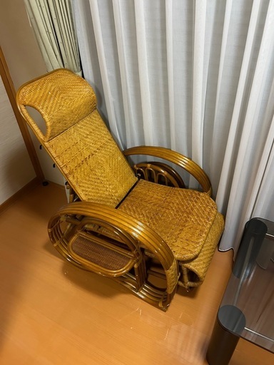 ラタン テーブル付き リクライニングチェア