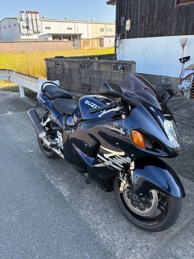 スズキ　隼　　1300cc