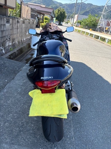 スズキ　隼　　1300cc