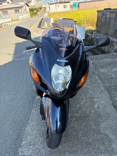 スズキ　隼　　1300cc