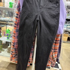 GUスキニーパンツの画像