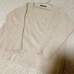 深Vネックプルオーバーの画像