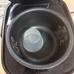 炊飯器3合炊き　アイリスオーヤマ　の画像