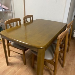 ダイニングセット椅子4点付きの画像