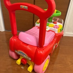 ハローキティ　手押し車の画像
