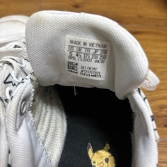 お取り引き中❌adidas✖️ピカチュウコラボスニーカーの画像
