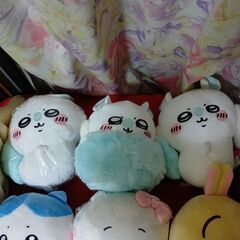 特大ちいかわいろいろぬいぐるみ11個　1個300円〜350円の画像