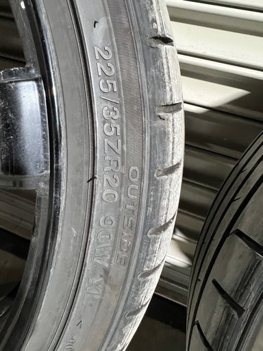 【値下げ】ESSEX EC20 4本 20インチ　ハイエース　200系 139.7　6穴