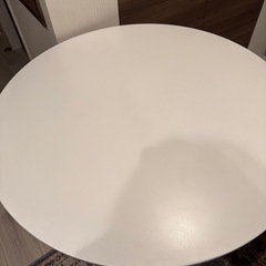 丸テーブル　テーブル　カフェテーブル　白の画像