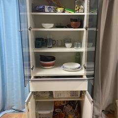 食器棚の画像
