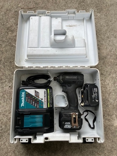 マキタ　インパクトドライバー　14.4V