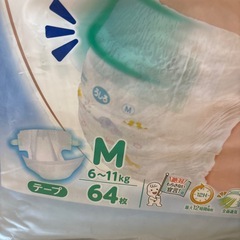 お取り引き中❌ムーニー✯Mサイズテープ64枚➕18枚の画像