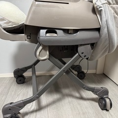 コンビ　ハイ＆ロースウィングラック　電動　ネムリラオートBEDi EGシリーズハイローチェアの画像