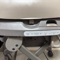 コンビ　ハイ＆ロースウィングラック　電動　ネムリラオートBEDi EGシリーズハイローチェアの画像