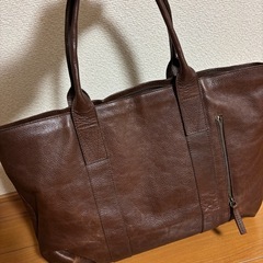 レザーバッグ茶の画像