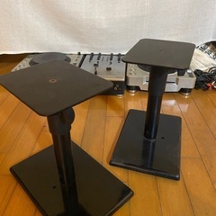 モニタースピーカースタンド　djの画像