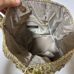COOCOゴールド編み込みバッグの画像