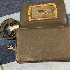 【取引中】安室奈美恵 2018finallyグッズ ウォレットショルダーの画像