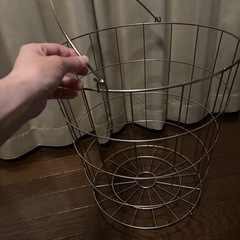 ワイヤーランドリーバスケットの画像