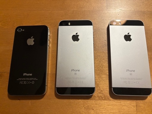iPhone✖︎３台セット、4s、SE（第一世代）✖️2台、全てケース、フィルム付き 