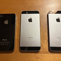 iPhone✖︎３台セット、4s、SE（第一世代）✖️2台、全てケース、フィルム付き の画像