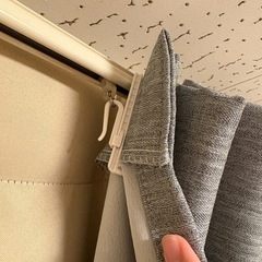 ニトリ 遮光1級 カーテン 幅165cm×丈226cm グレーの画像