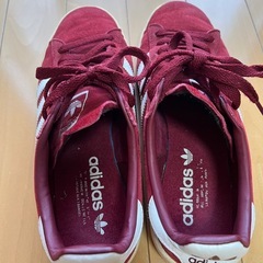 adidas campusスニーカー赤25の画像