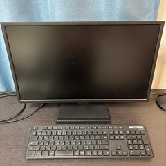 【格安】PCモニタ(キーボード＆デスクライト付き)の画像