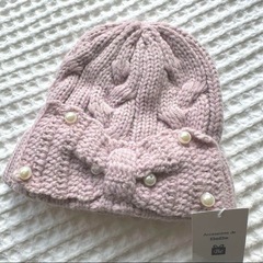 【新品】BeBeケーブル編みニット帽冬パールピンク雪ファミリアの画像
