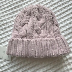 【新品】BeBeケーブル編みニット帽冬パールピンク雪ファミリアの画像