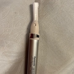 電動眉毛カッターの画像