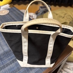 CHANEL ノベルティハンドバッグの画像