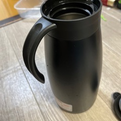 ステンレス卓上ポットの画像
