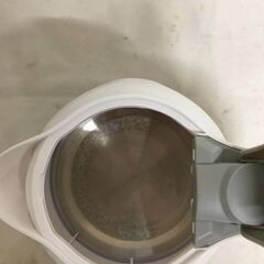 【北見市発】コム KOM 電気ケトル EasyHome KTK-300 1.0L 白 (E3671akmYM)の画像