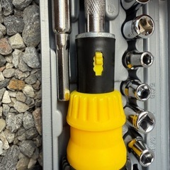 ドライバー、レンチ工具14点セットの画像