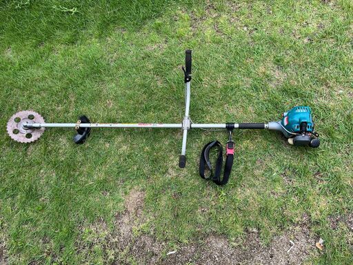 マキタ　エンジン刈払機 MEM201S（草刈機）