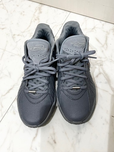 レブロン21EP NIKE