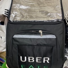 Uber  EATSカバンの画像