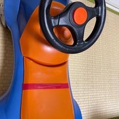 車おもちゃの画像