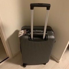 新品タグ付き キャリーケース　旅行バック　の画像