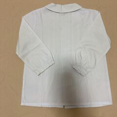 慈愛幼稚園　ブラウス２枚組の画像