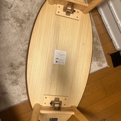 折り畳みテーブルの画像