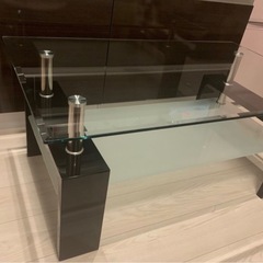 美品 ガラステーブルの画像