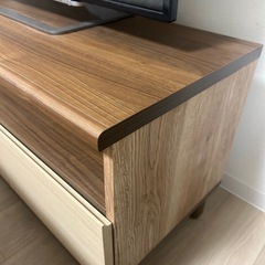 テレビボードの画像