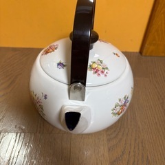 【受け渡し待ち
】ホーロー　やかん　2.2Ｌの画像