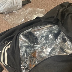 adidas アディダスのラケットバッグ？の画像