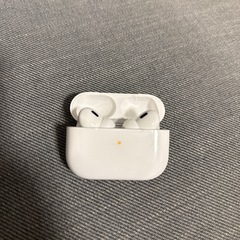 【整備済み品】 Apple AirPods Pro 2021 (第2世代) Apple純正 MagSafe充電ケース付き (整備済み品)の画像